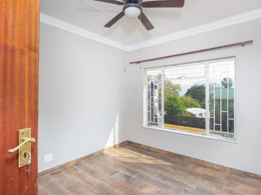 4 Bedroom Property for Sale in Ifafi North West